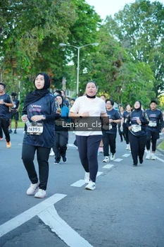 Runner Photo 1607036