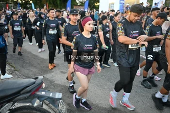 Runner Photo 1607051