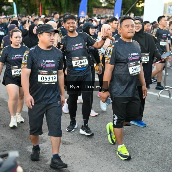 Runner Photo 1607067