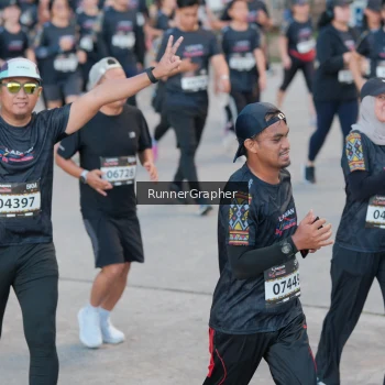 Runner Photo 1607092
