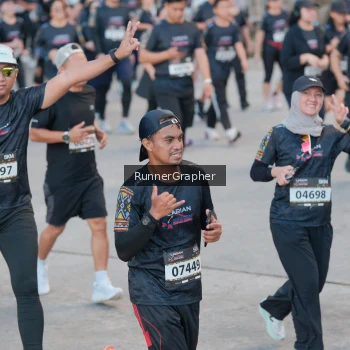 Runner Photo 1607094