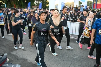 Runner Photo 1607163