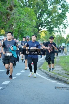 Runner Photo 1607185