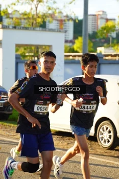 Runner Photo 1607201