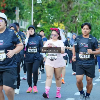 Runner Photo 1607206