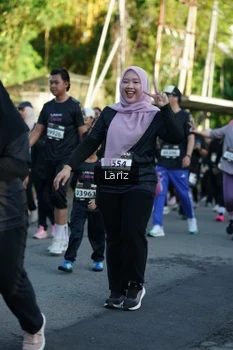 Runner Photo 1607270