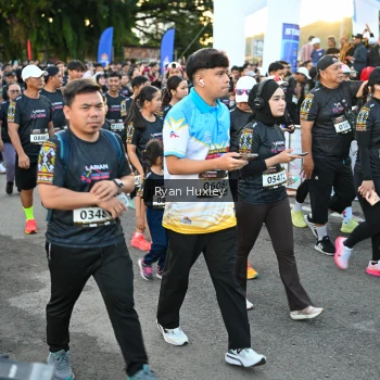 Runner Photo 1607275