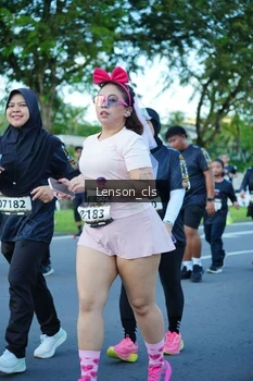 Runner Photo 1607328