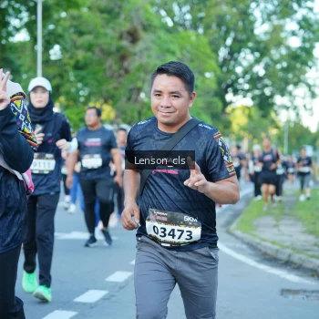 Runner Photo 1607445