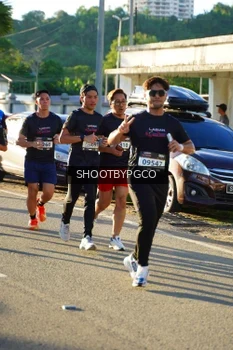 Runner Photo 1607454