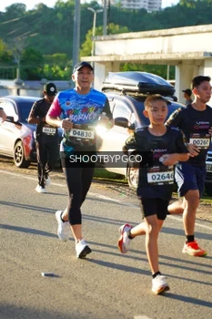 Runner Photo 1607556