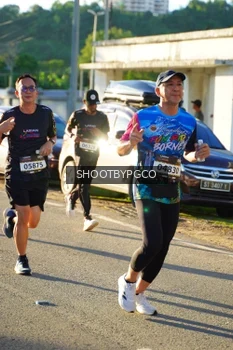 Runner Photo 1607571