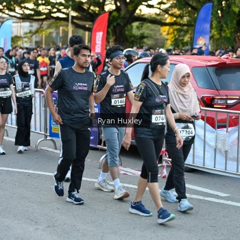 Runner Photo 1607673