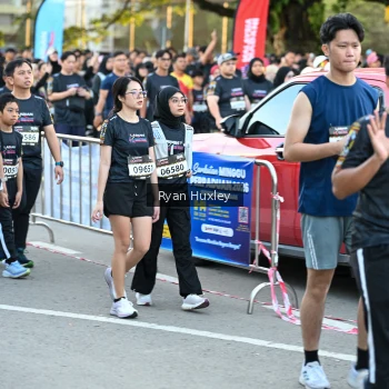 Runner Photo 1607689