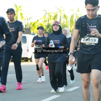 Runner Photo 1607751