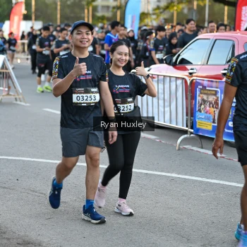 Runner Photo 1607834