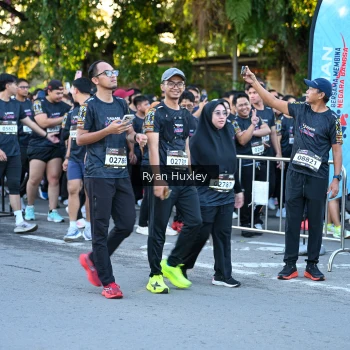 Runner Photo 1608163