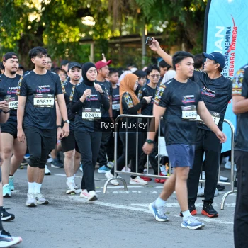 Runner Photo 1608196