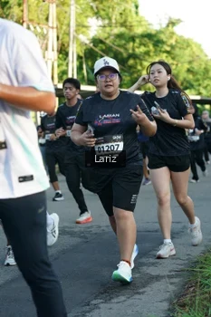 Runner Photo 1608330