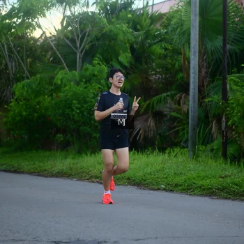 Runner Photo 1608453
