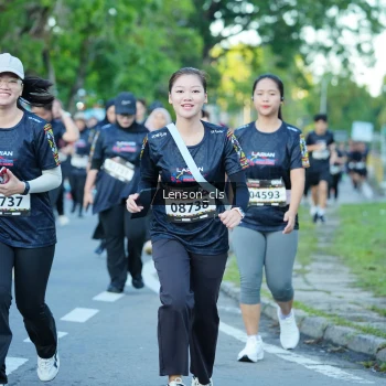 Runner Photo 1608500