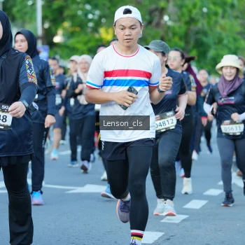 Runner Photo 1608683