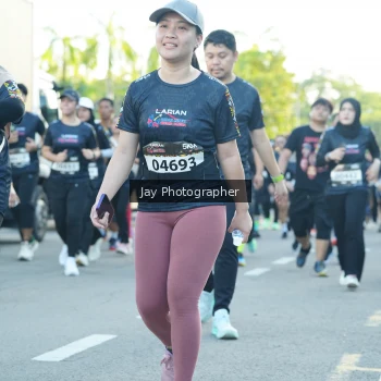 Runner Photo 1608714
