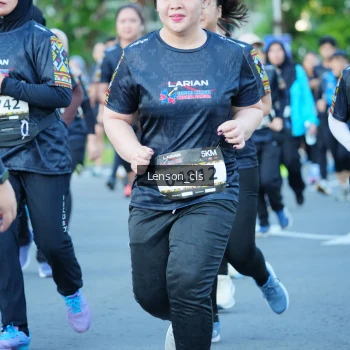 Runner Photo 1608746