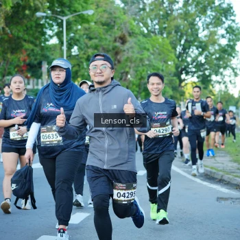 Runner Photo 1608810