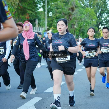 Runner Photo 1608836