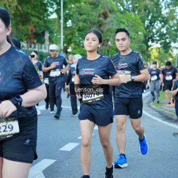 Runner Photo 1608864