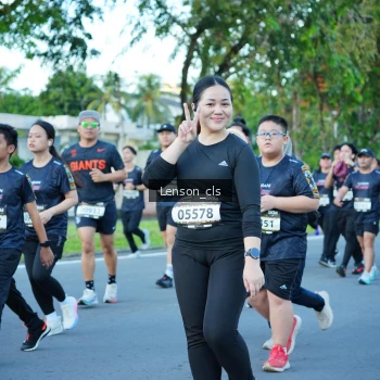 Runner Photo 1609002