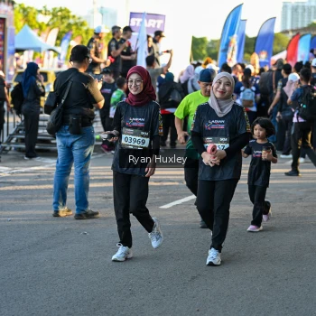 Runner Photo 1609121