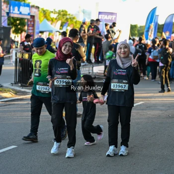 Runner Photo 1609178