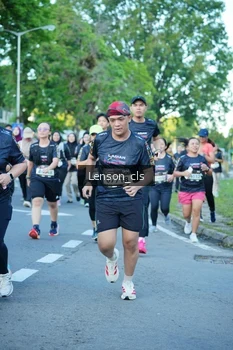 Runner Photo 1609185