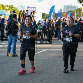 Runner Photo 1609196