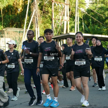 Runner Photo 1609222