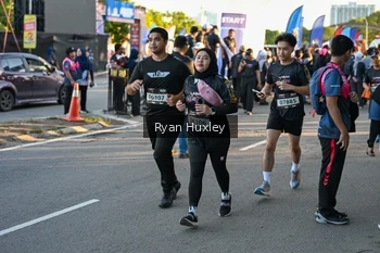 Runner Photo 1609274