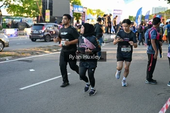 Runner Photo 1609283