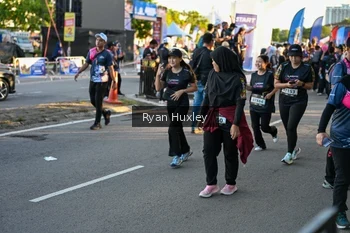 Runner Photo 1609307