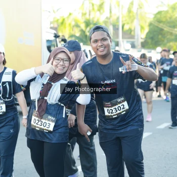 Runner Photo 1609385