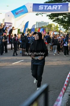 Runner Photo 1609449