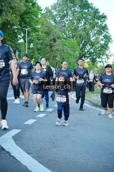Runner Photo 1609464