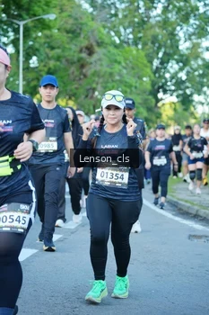 Runner Photo 1609636