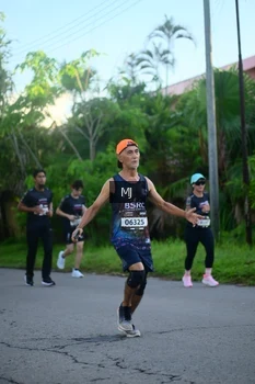 Runner Photo 1609677