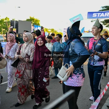 Runner Photo 1609699