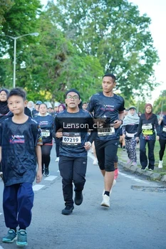 Runner Photo 1609763