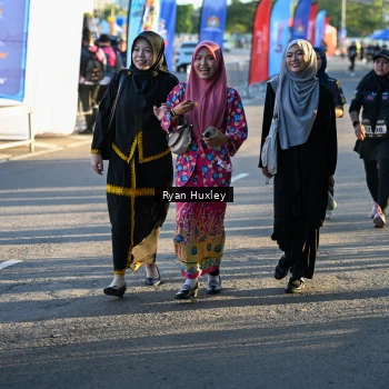 Runner Photo 1609786