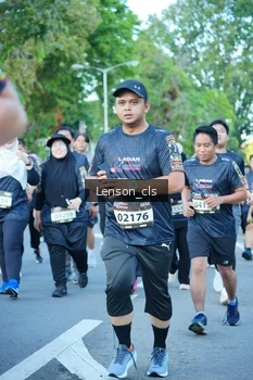 Runner Photo 1609845