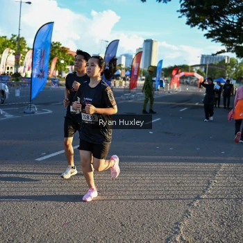 Runner Photo 1609869